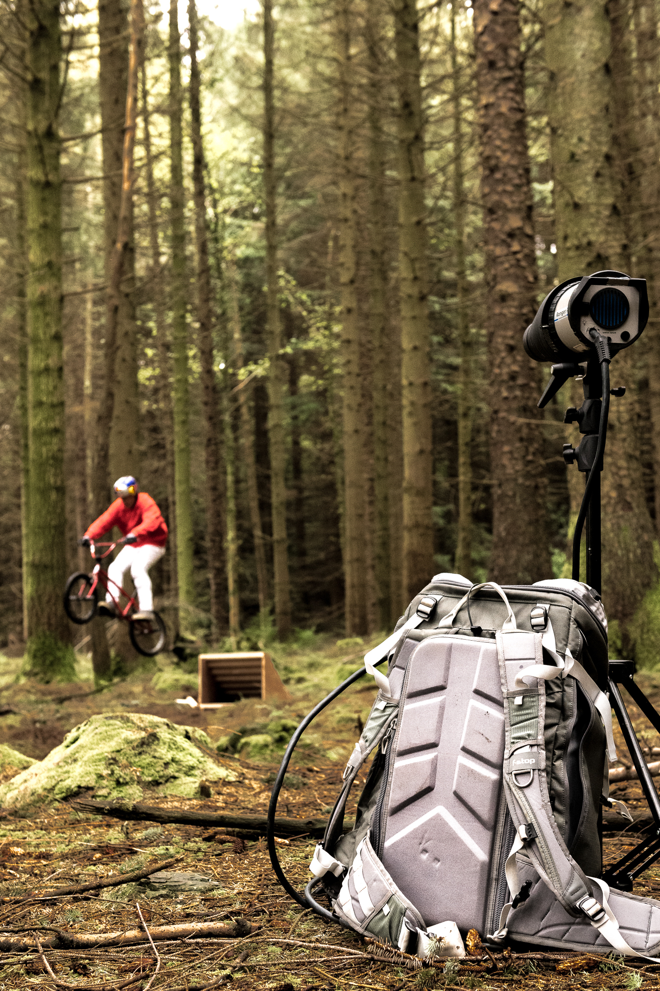 20180503 Riding Thrones GAL9506 WEB 